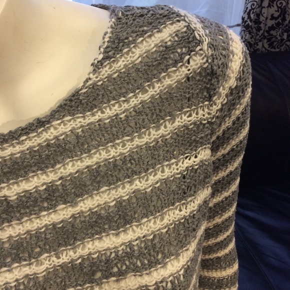 Hollister striped long sleeve loose knit top - Picture 4 of 6